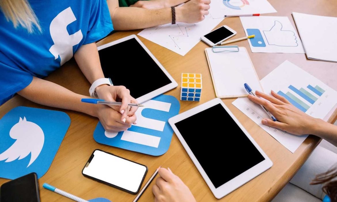 Unlocking Success with Organic LinkedIn Marketing Strategy